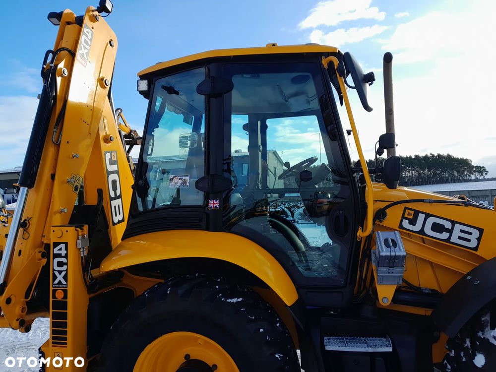 JCB JCB 4CX AEC  2022r - 10