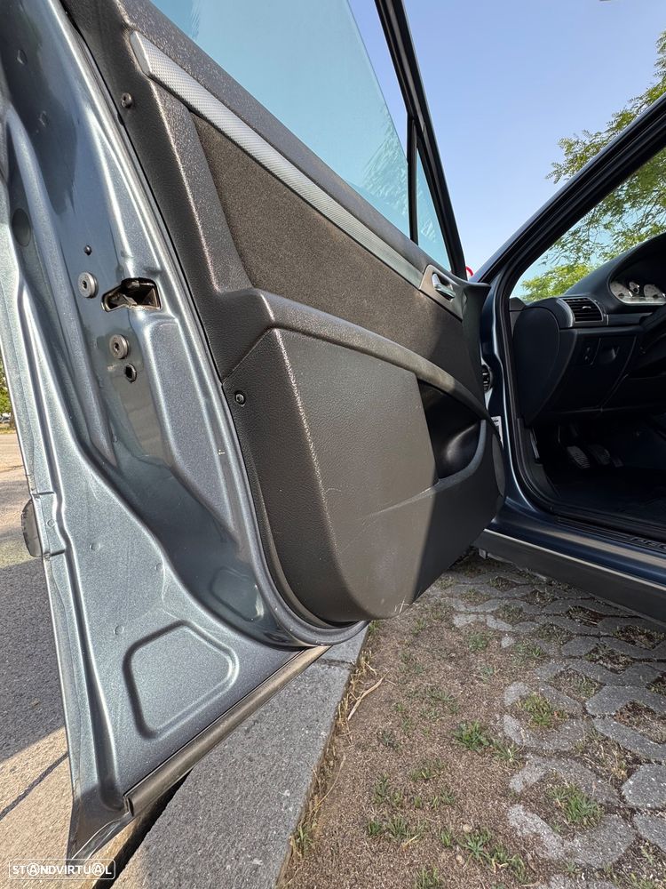 Peugeot 407 SW 1.6 HDi SE Navteq FAP - 19