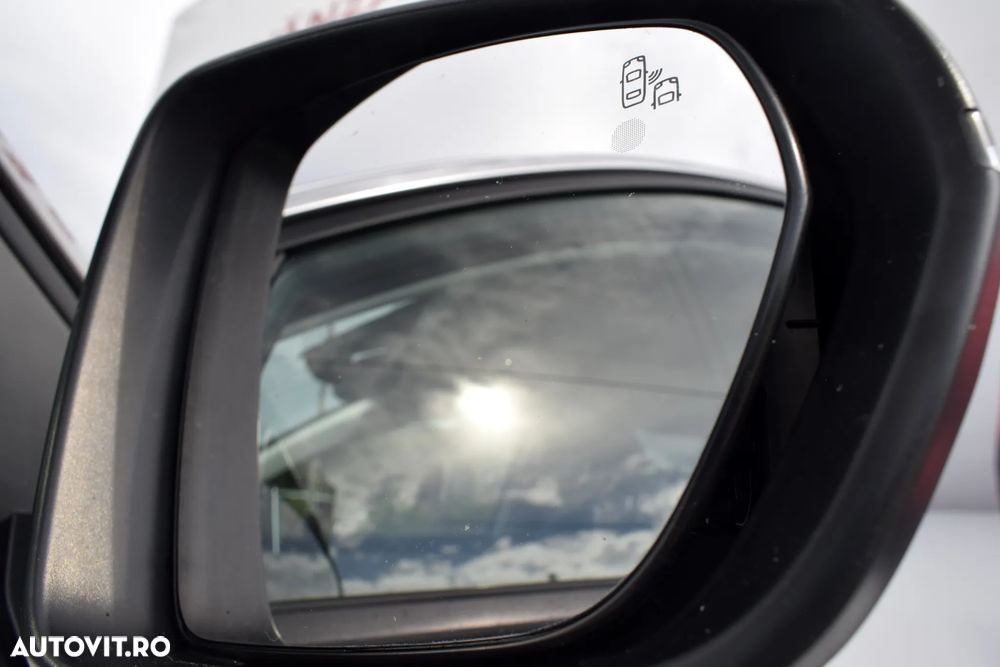 Peugeot 3008 PureTech 130 Stop & Start EAT6 Allure - 13