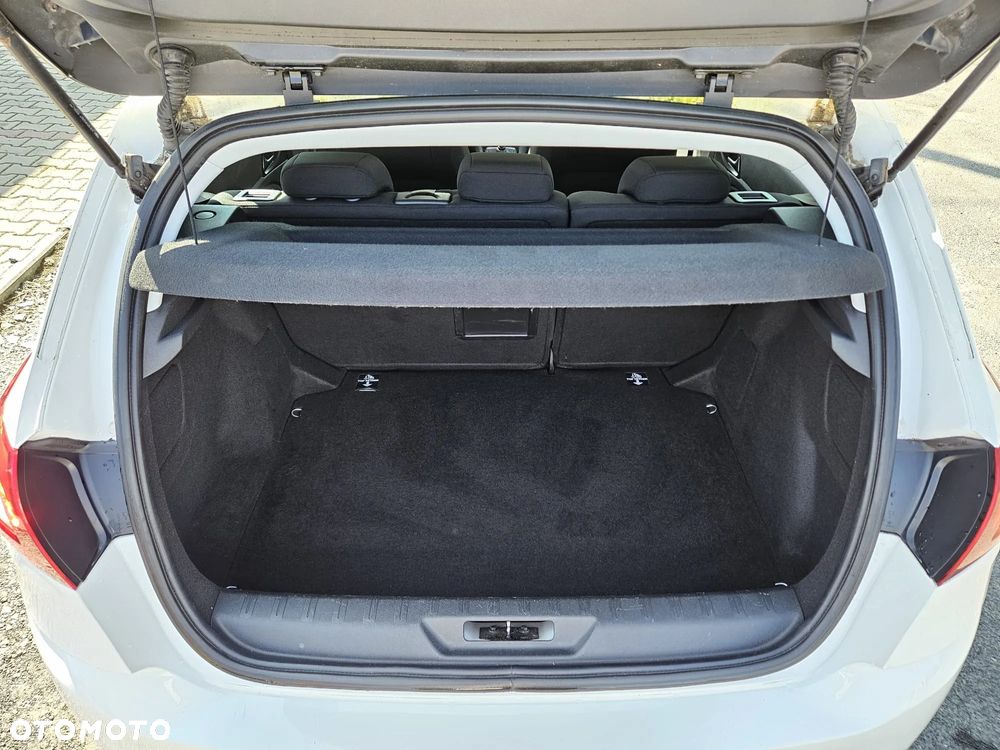 Peugeot 308 1.6 THP Active - 6