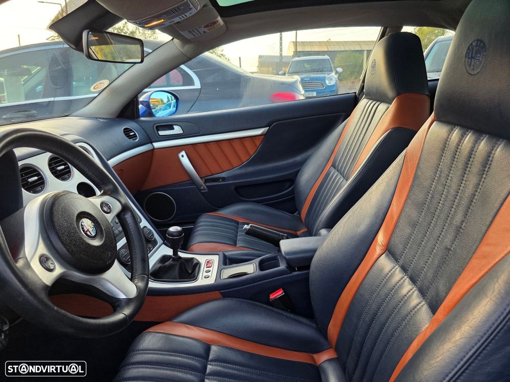 Alfa Romeo Brera 2.4 JTD Skyview - 9