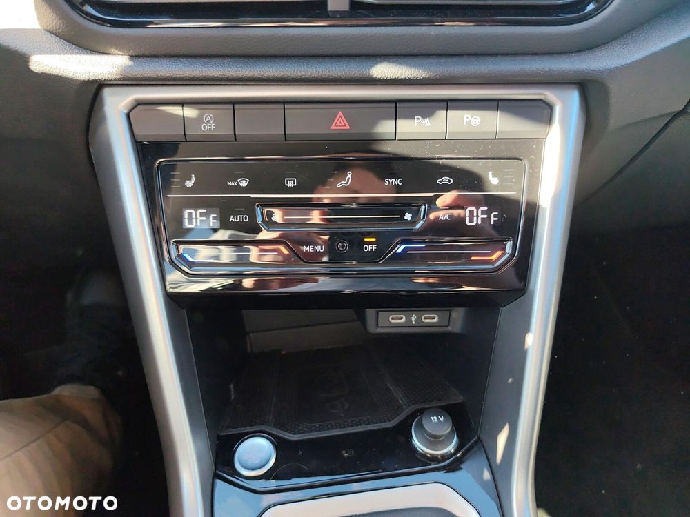 Volkswagen T-Roc 1.5 TSI Special Edition DSG - 14