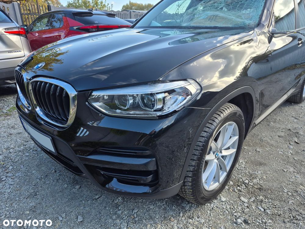 BMW X3 xDrive20i GPF Business Edition - 28