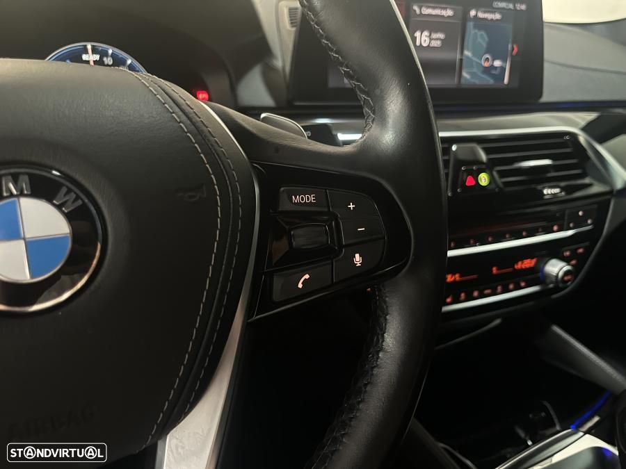 BMW 530 e iPerformance Pack M - 24
