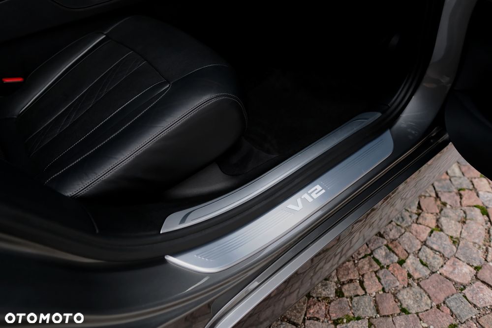 BMW Seria 7 M760Li xDrive V12 Excellence - 25