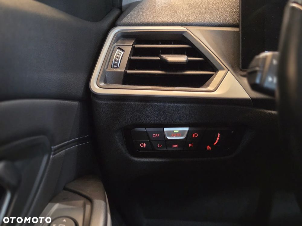 BMW Seria 3 318d MHEV Advantage - 20