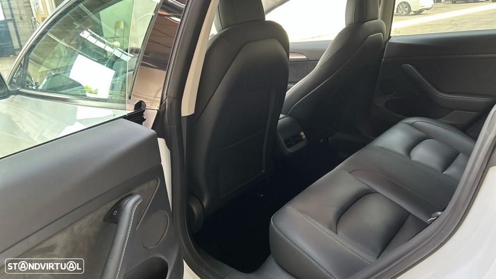 Tesla Model 3 Standard RWD - 3
