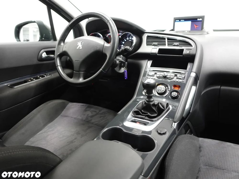 Peugeot 3008 1.6 HDi Active - 32