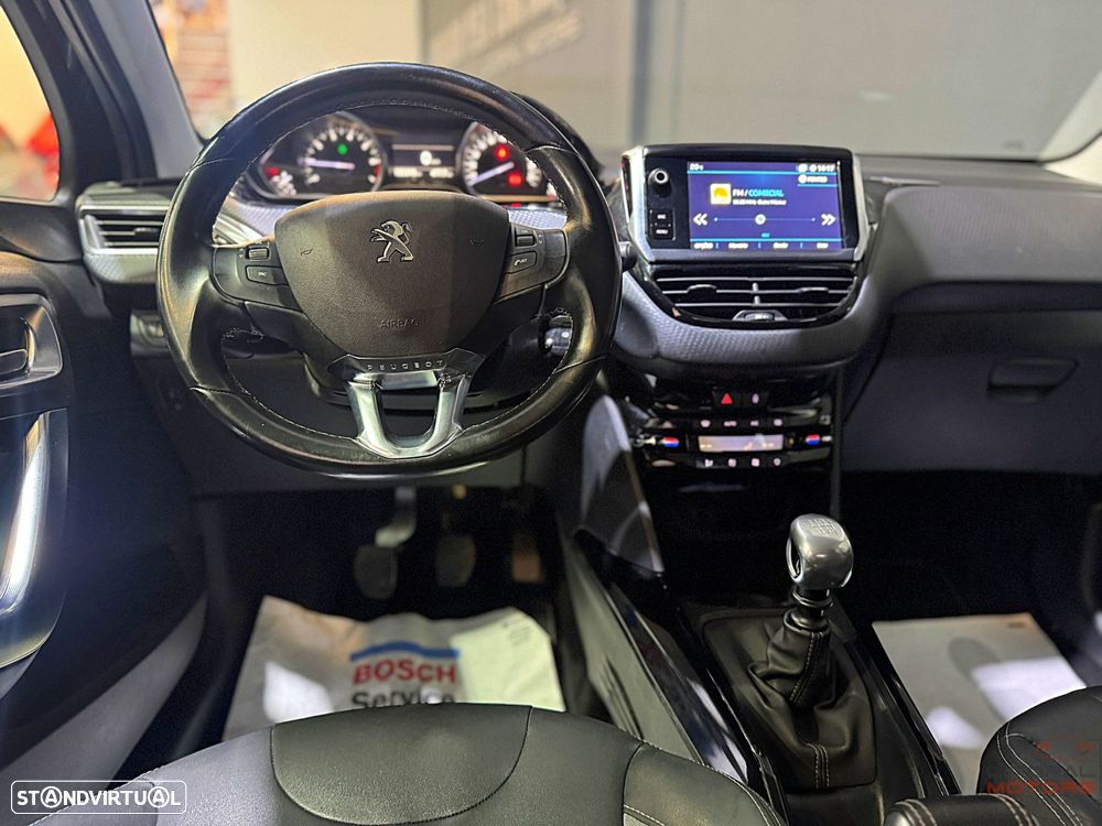 Peugeot 2008 PureTech 130 Allure - 20