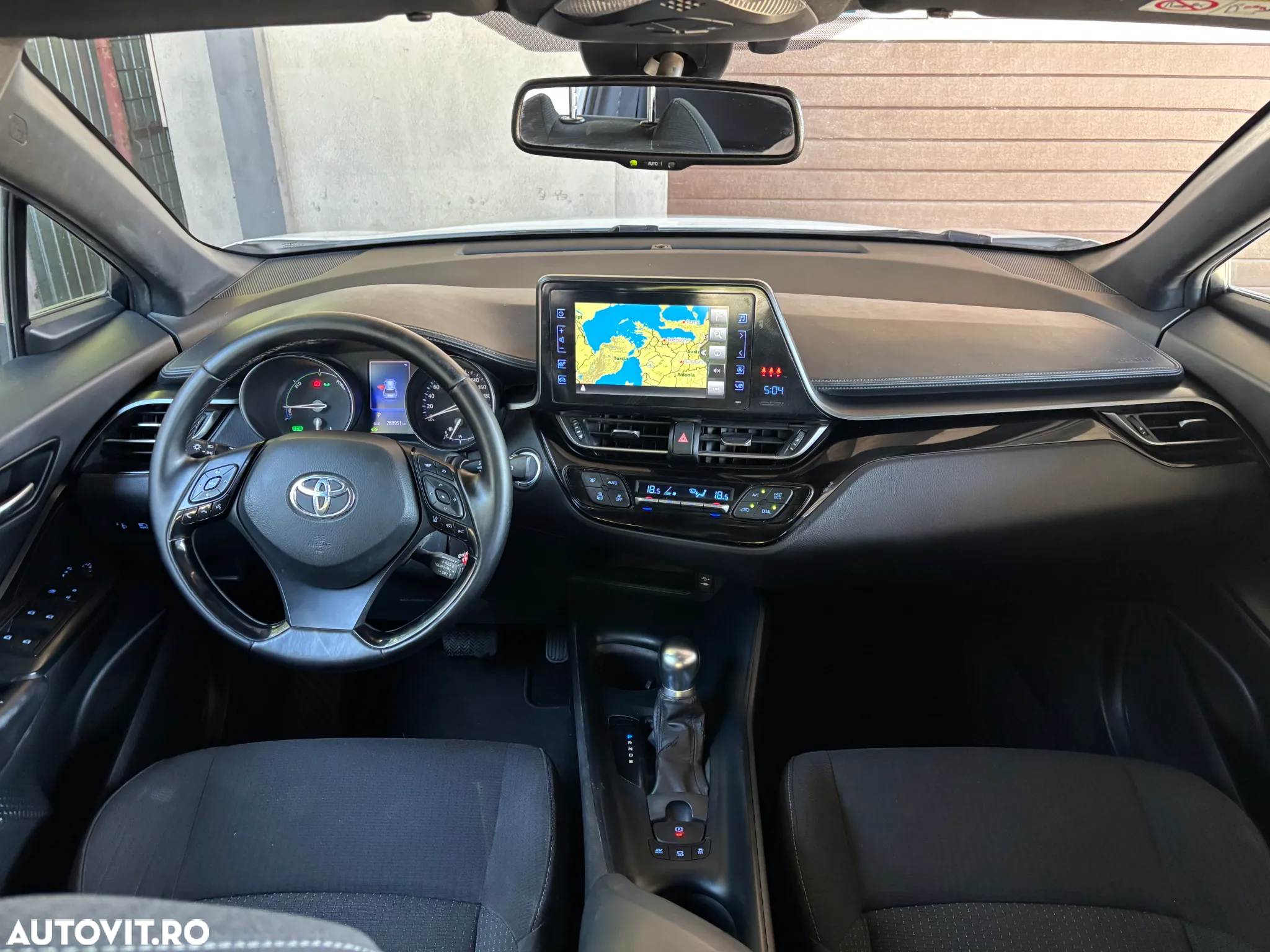 Toyota C-HR Hybrid Business-Edition - 5