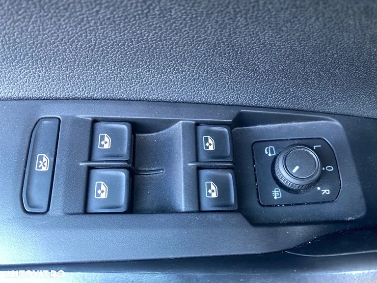 Volkswagen Taigo 1.0 TSI DSG Life - 30