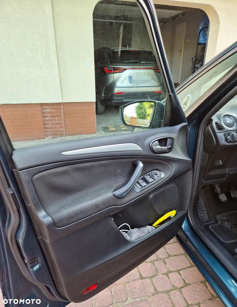 Ford Galaxy 2.0 TDCi Titanium - 13