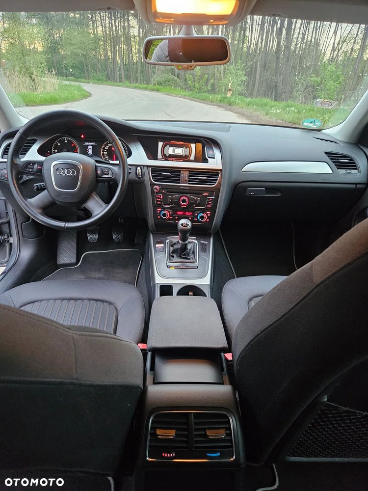 Audi A4 Avant 2.0 TDI DPF Ambition - 17