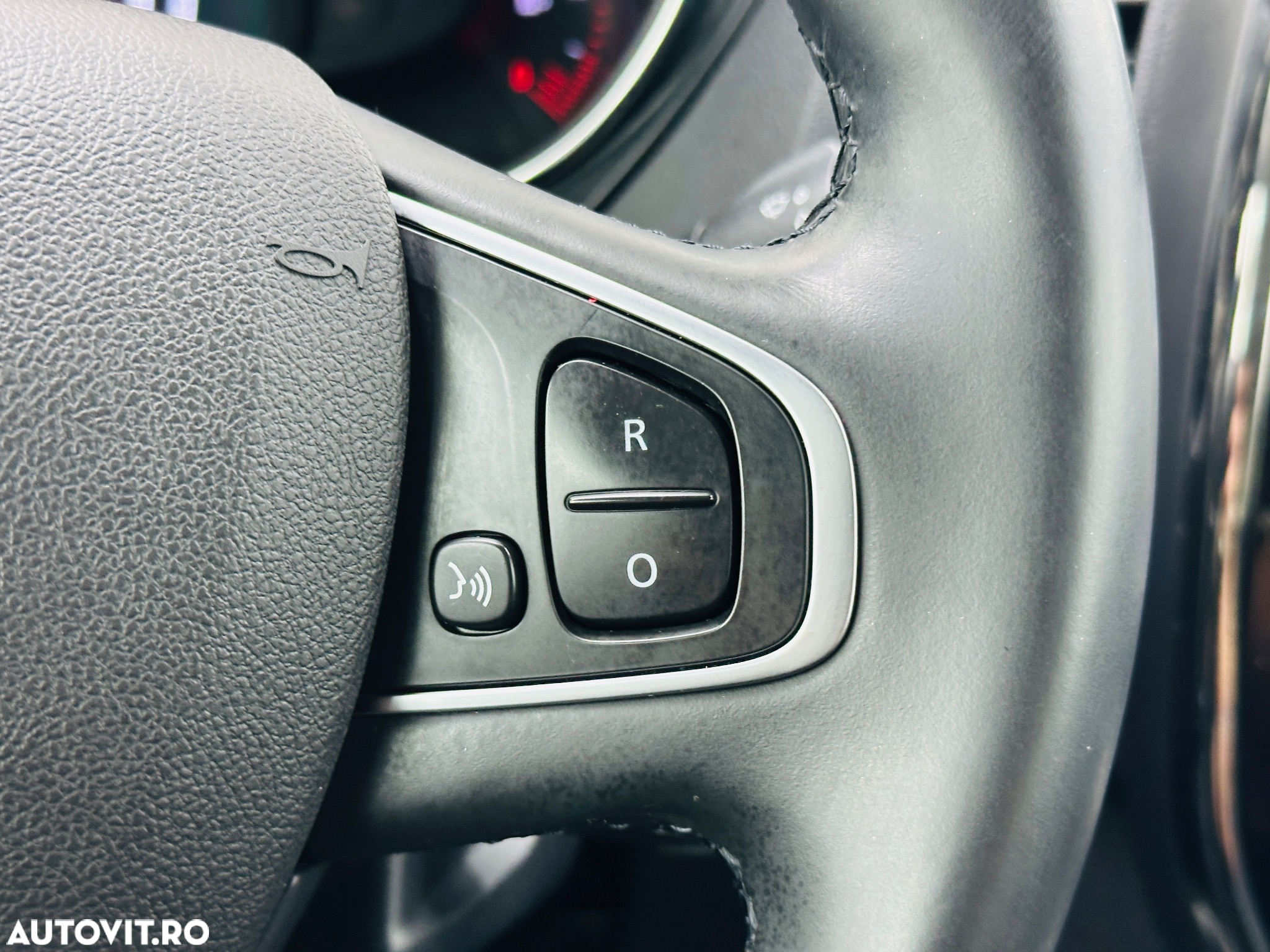 Renault Captur ENERGY TCe 120 Experience - 29
