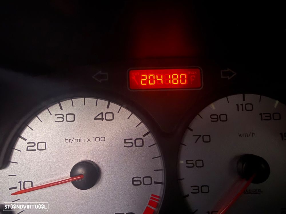 Peugeot 206 1.1 Color Line - 12