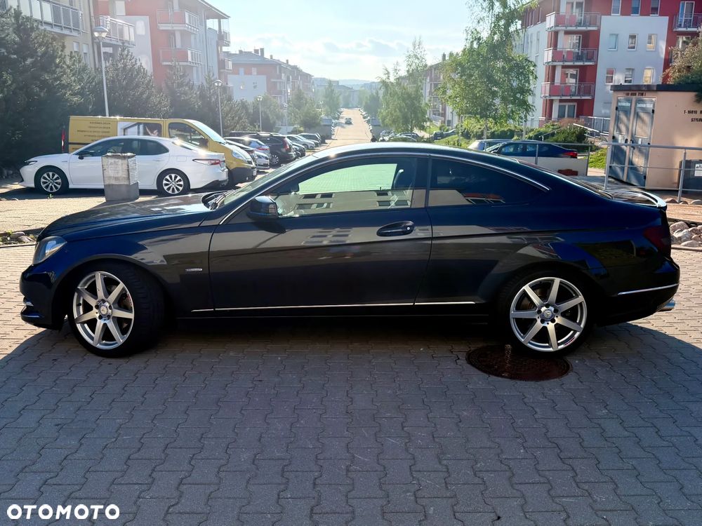 Mercedes-Benz Klasa C 250 CGI BlueEff - 3