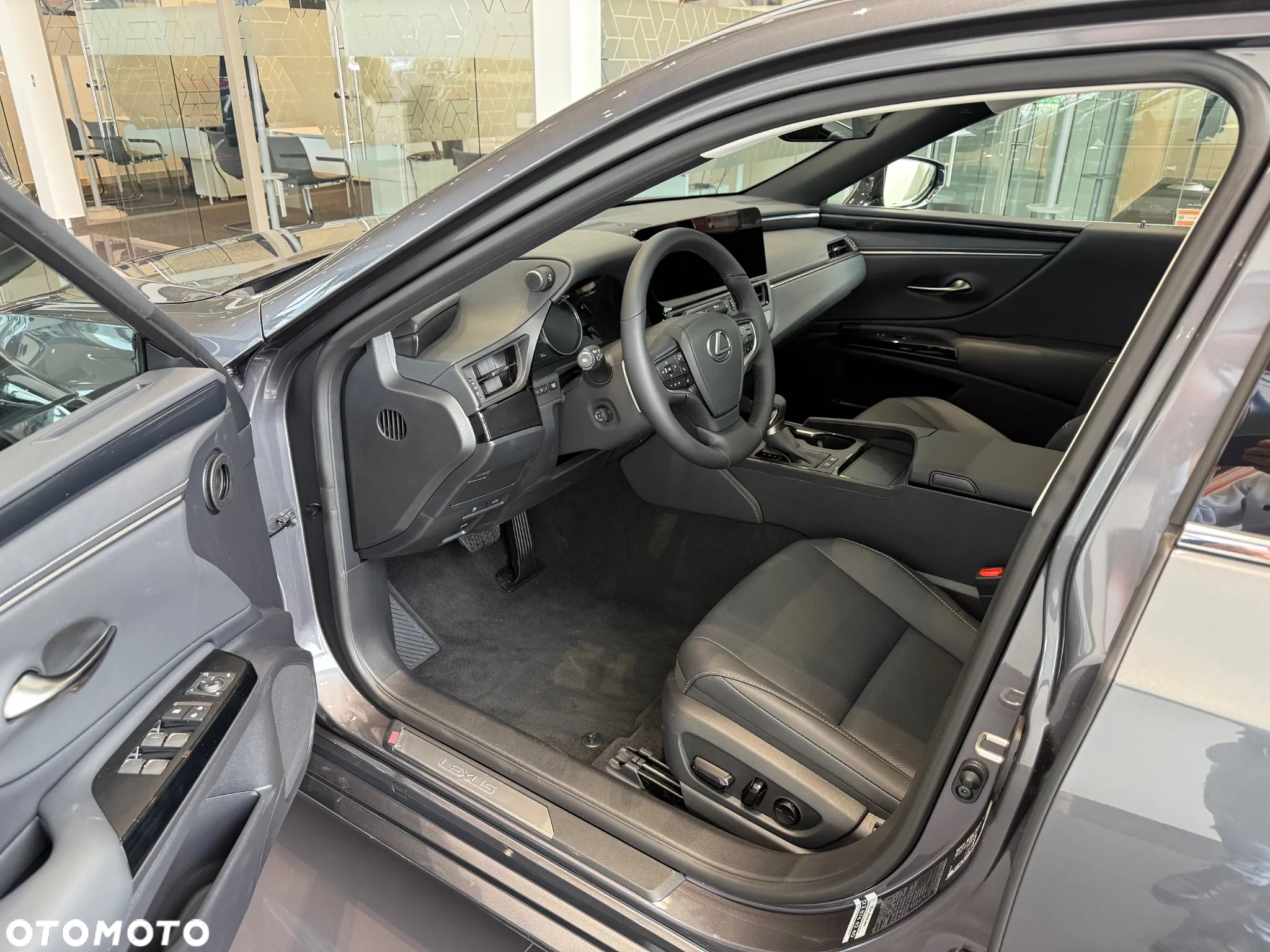 Lexus ES 300h Business Edition - 5