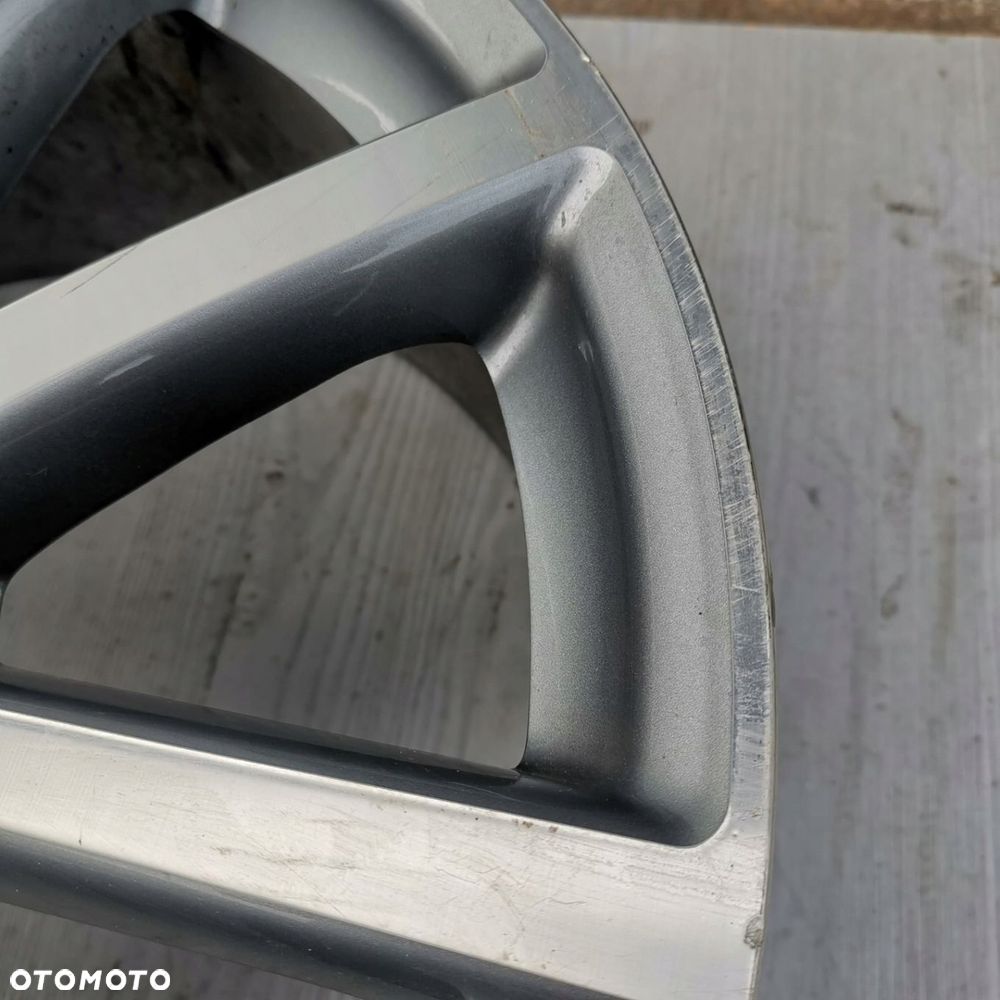 FELGA AUDI Q5 A8 S-LINE 8,5J 20 ET33 5x112 8R0071490A 8R0071490C - 2