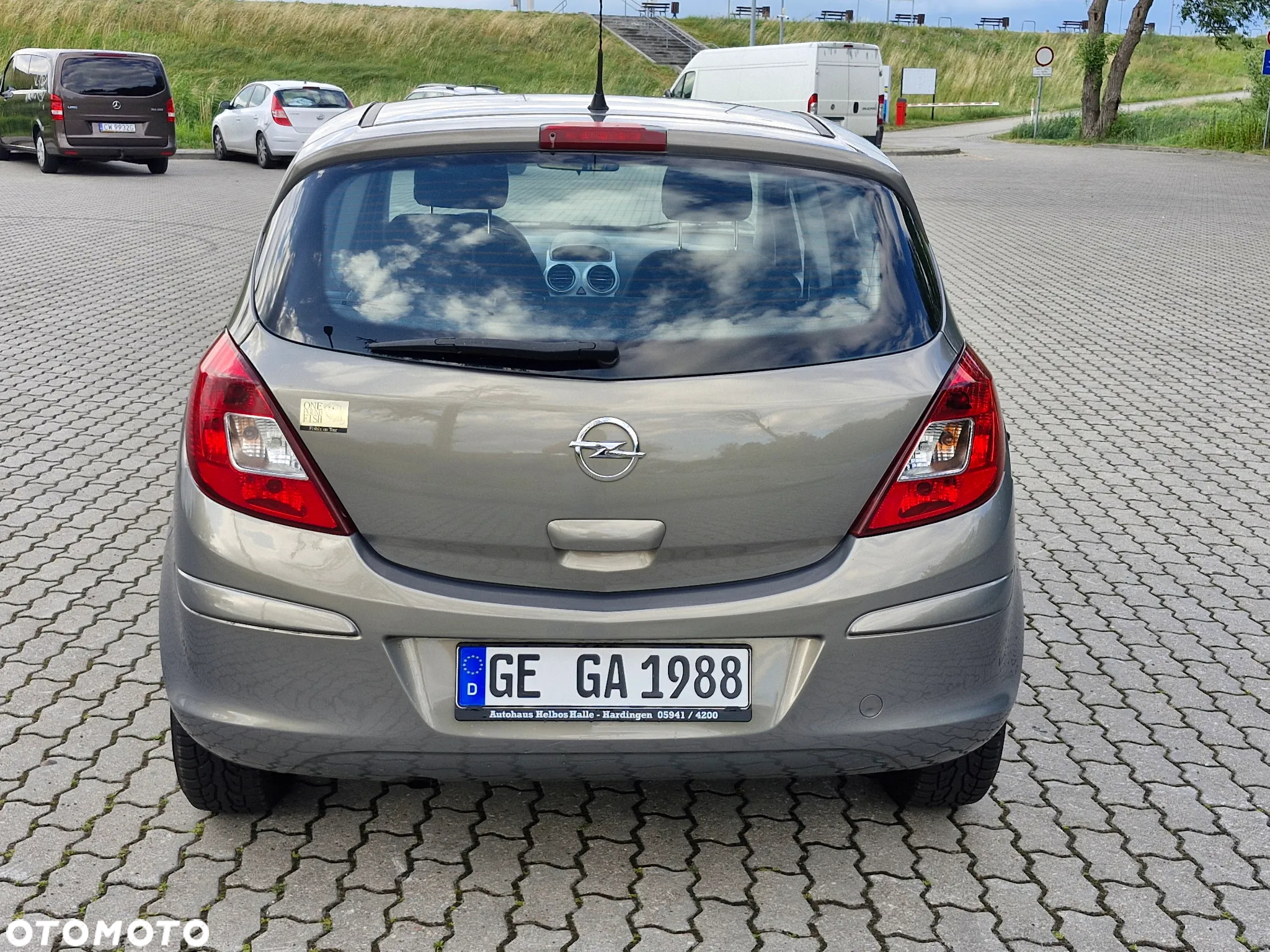 Opel Corsa 1.2 16V Cosmo - 6