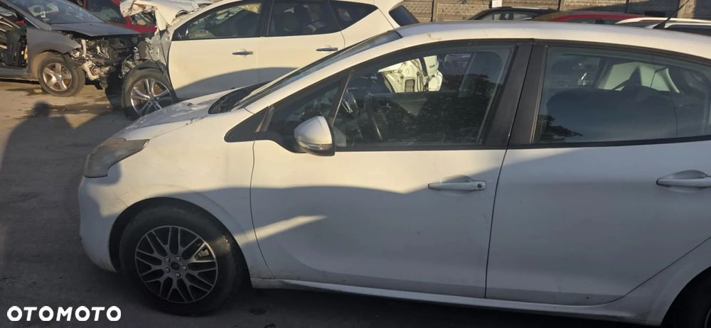 PEUGEOT 208 1,2 puretech rozrusznik - 8