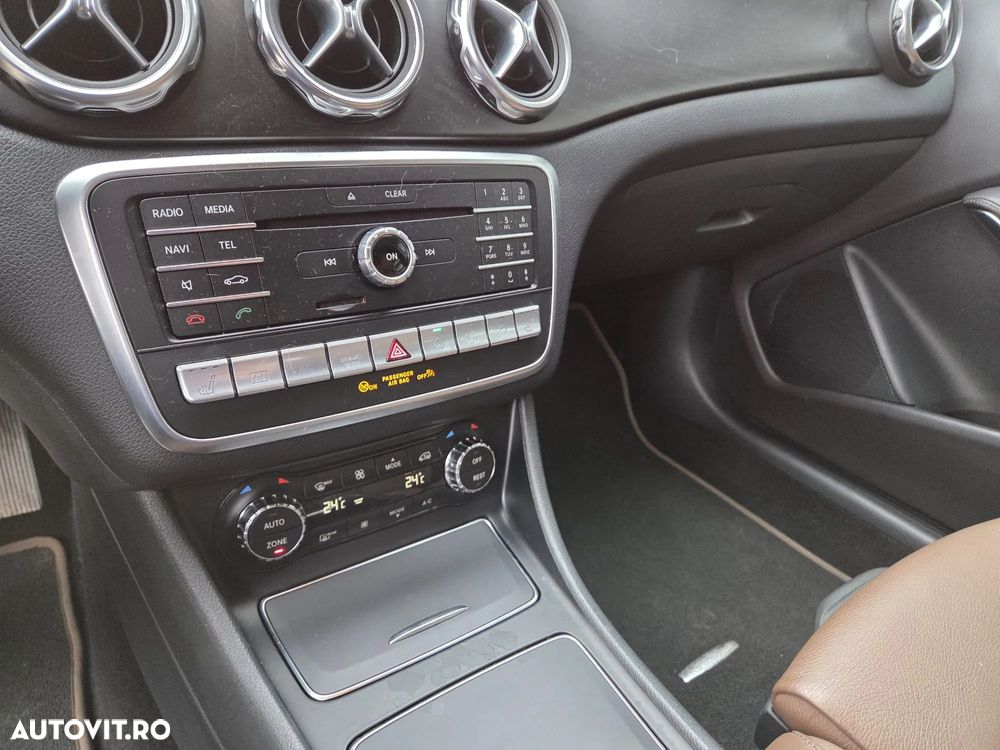 Mercedes-Benz GLA 200 d 4MATIC Aut. - 26