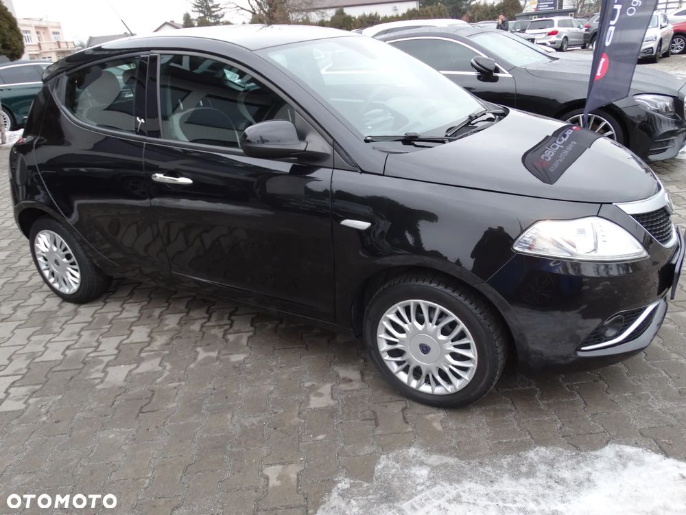 Lancia Ypsilon 1.2 8V Platinum S&S - 35