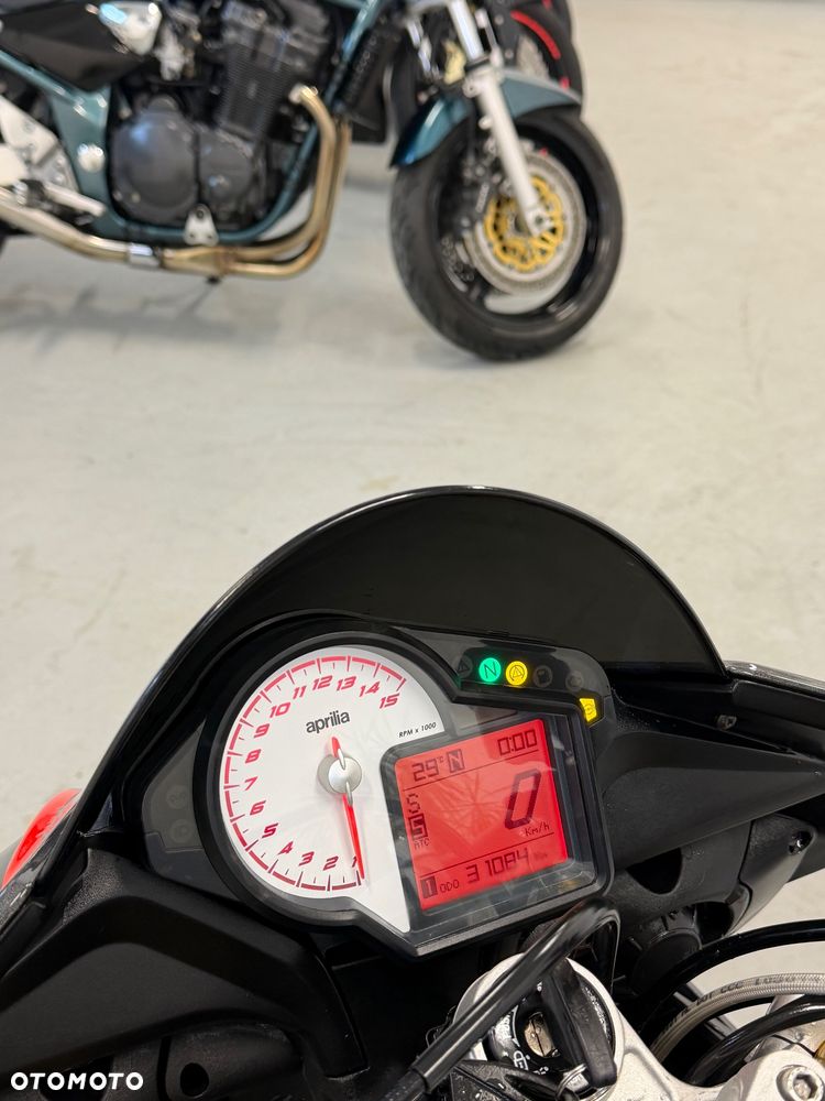 Aprilia Tuono - 22