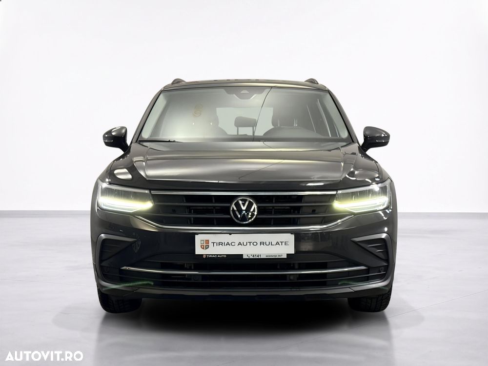 Volkswagen Tiguan - 9