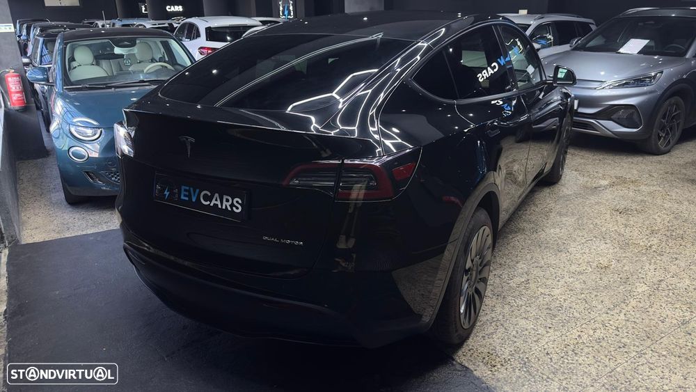 Tesla Model Y Long Range Dual Motor AWD - 5