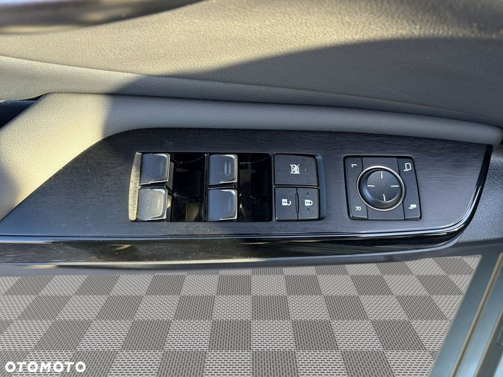 Lexus ES - 12