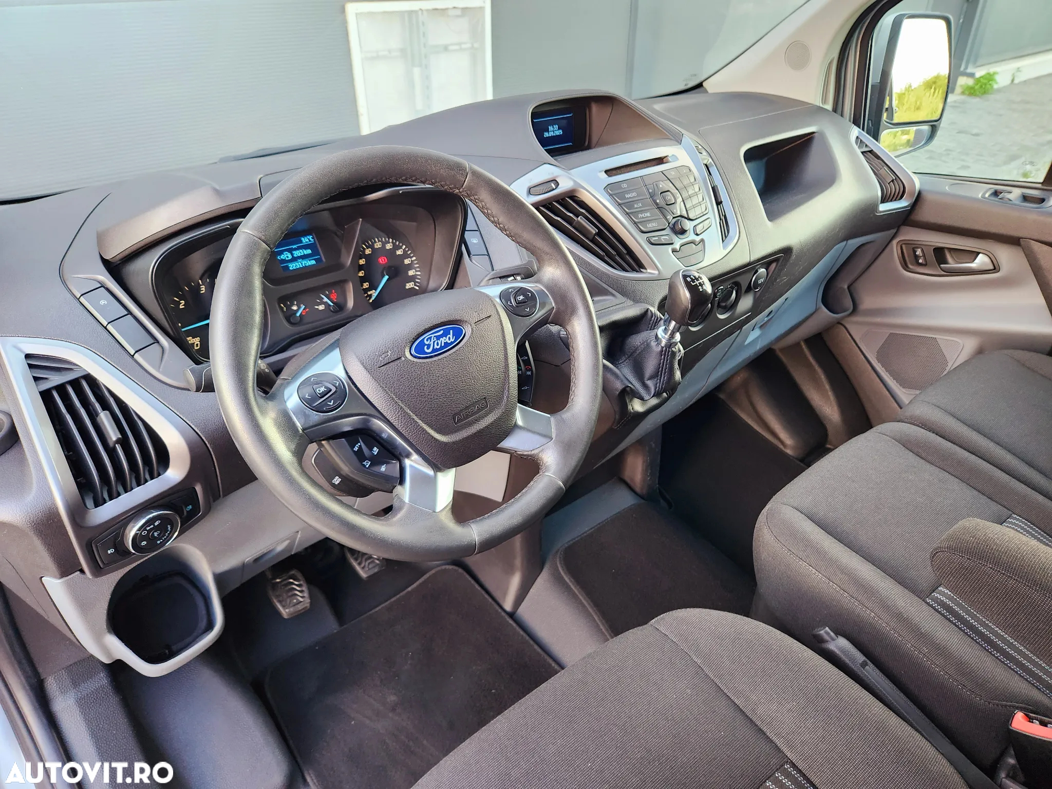 Ford Transit Custom - 12