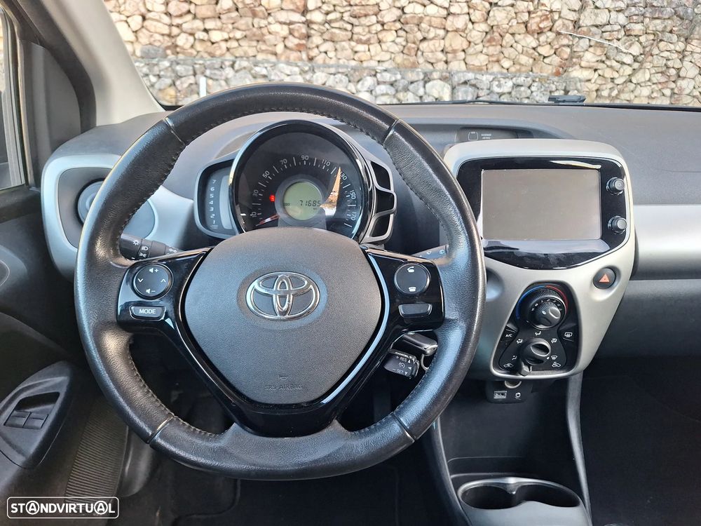 Toyota Aygo 1.0 X-Play+AC+X-Touch - 9