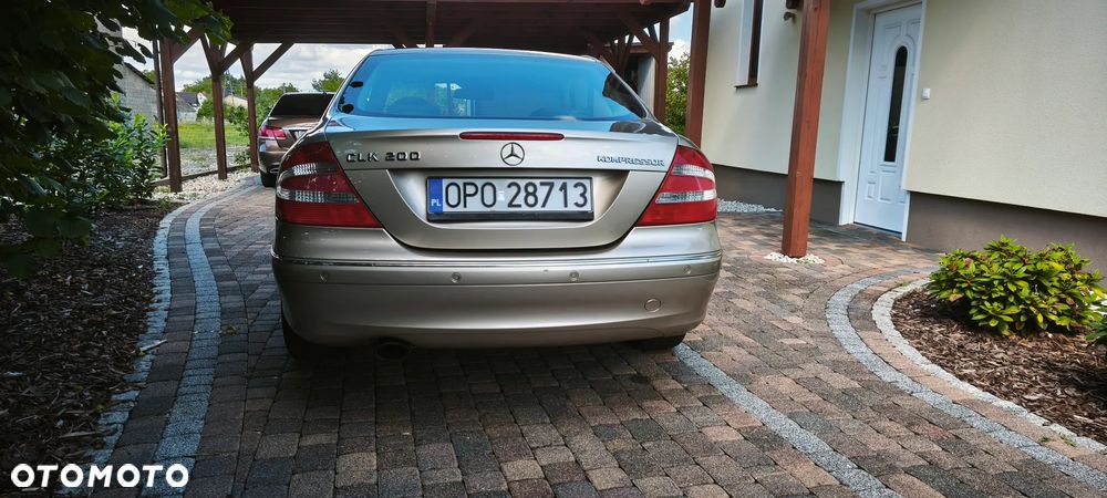Mercedes-Benz CLK - 8