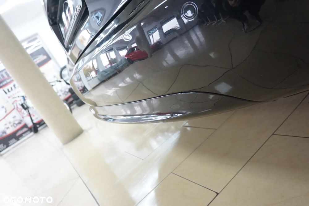 Audi A4 Avant 2.0 TDI - 17