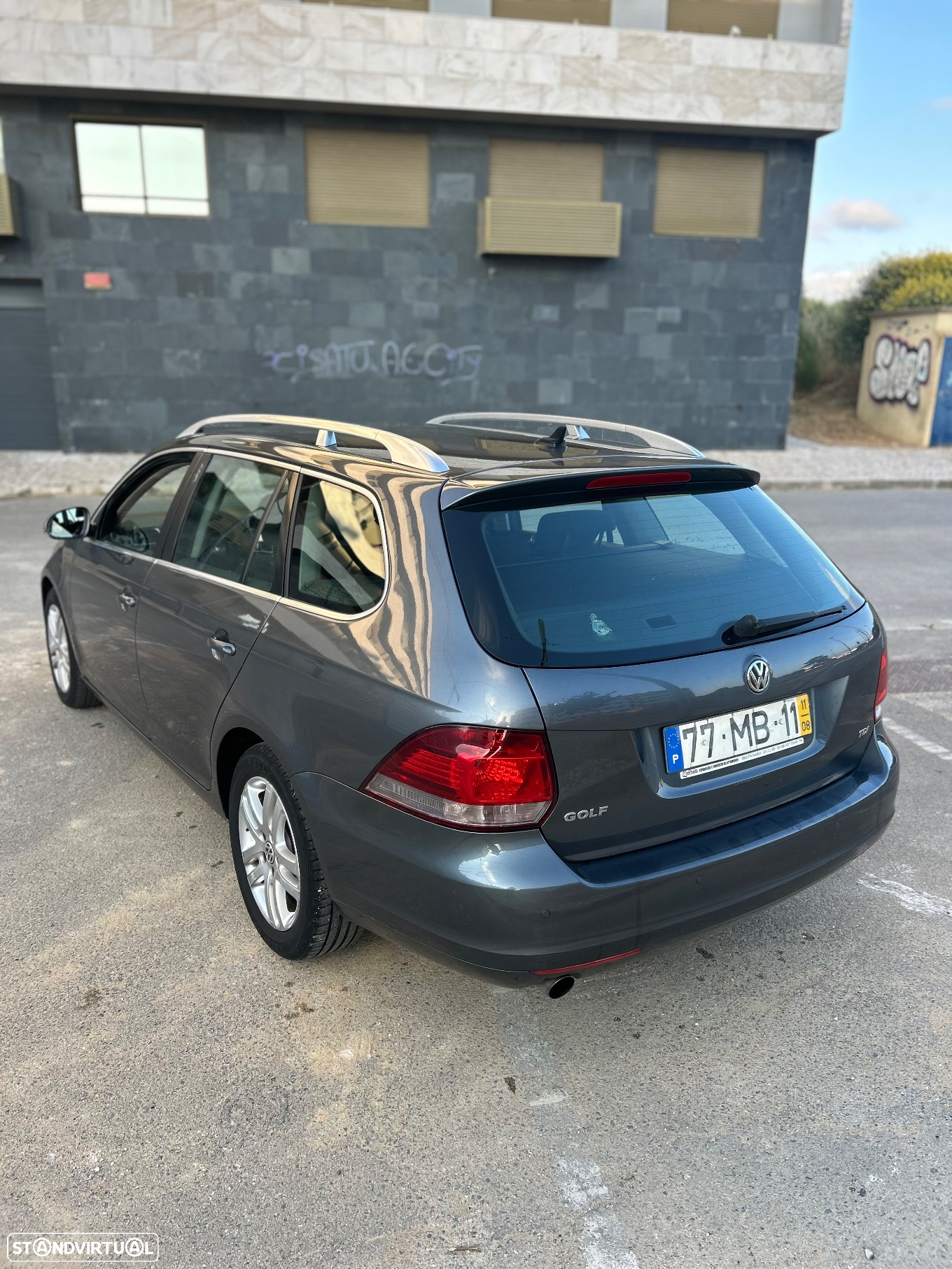 VW Golf Variant 1.6 TDi Confortline - 4