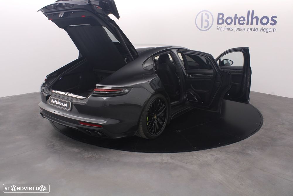 Porsche Panamera - 15