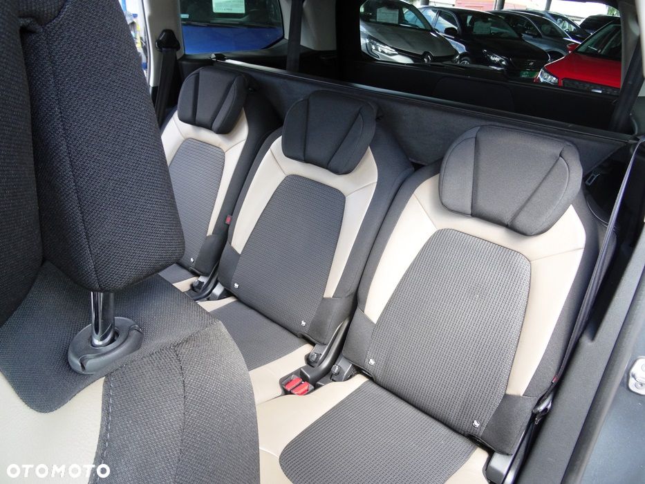 Citroën C4 Picasso 1.6 THP Exclusive - 17