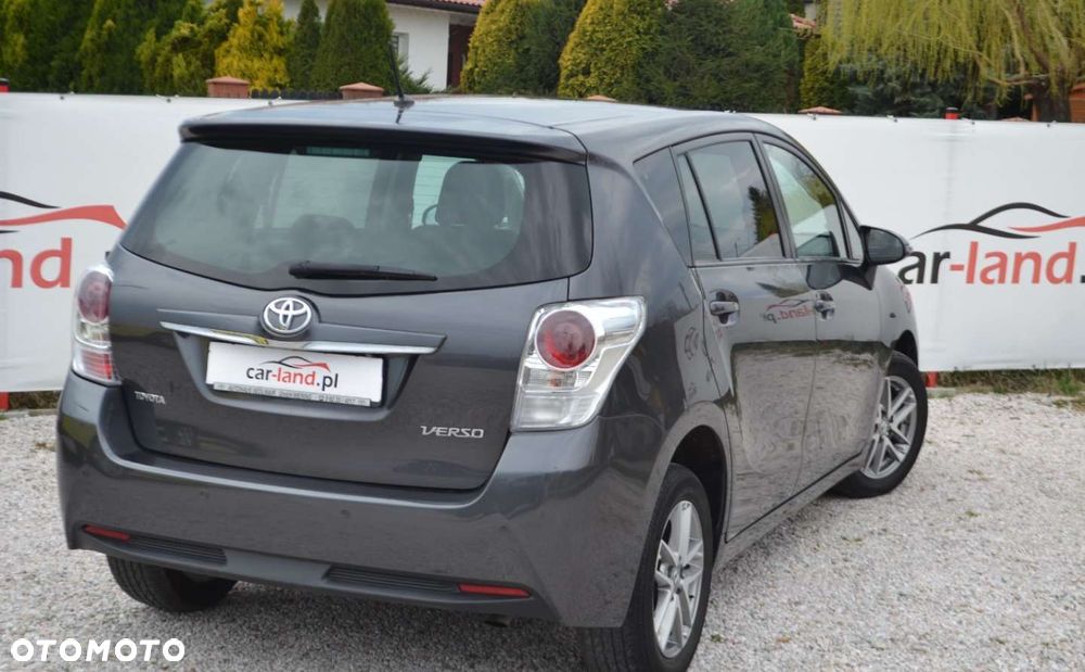 Toyota Verso 1.6 D-4D Prestige - 16