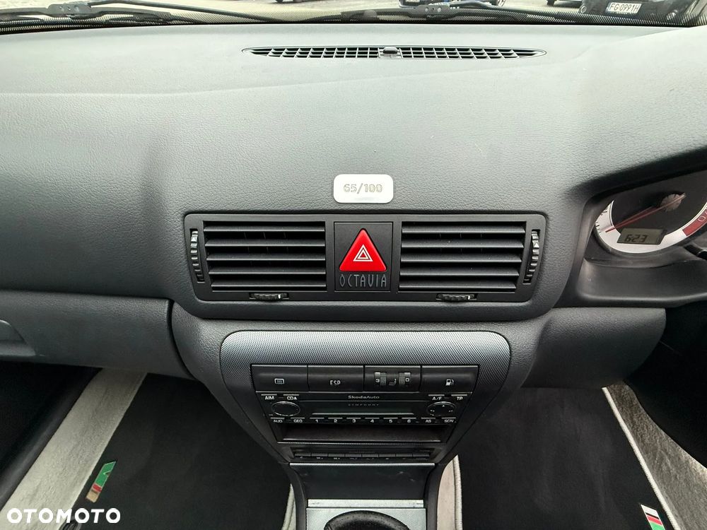 Skoda Octavia 1.8 T RS - 10