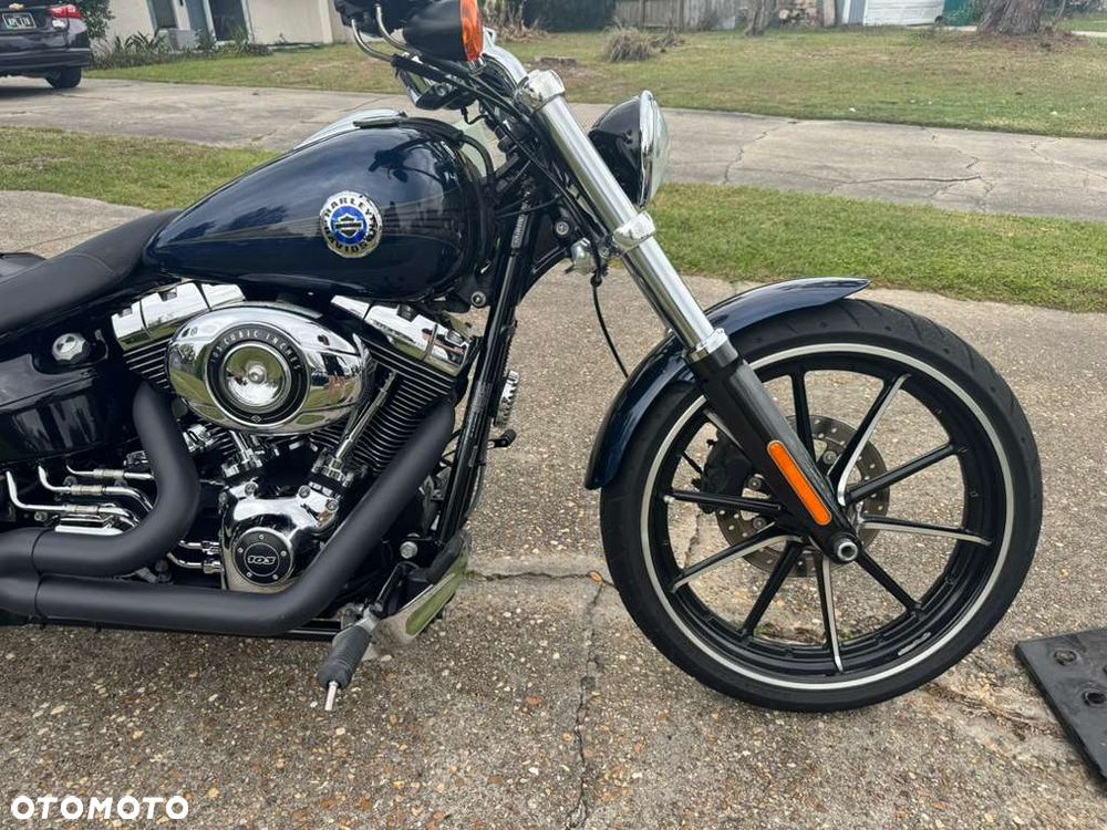 Harley-Davidson FXSB Breakout - 11