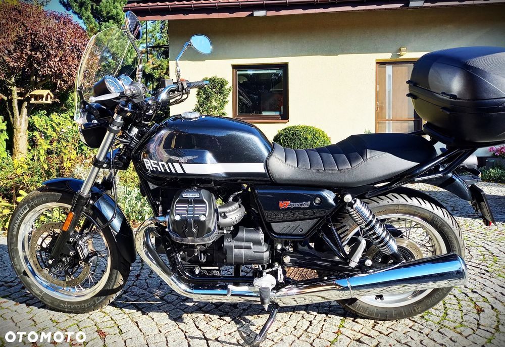Moto Guzzi V7 - 1