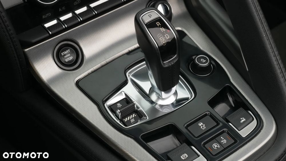 Jaguar F-Type R-Dynamic - 16