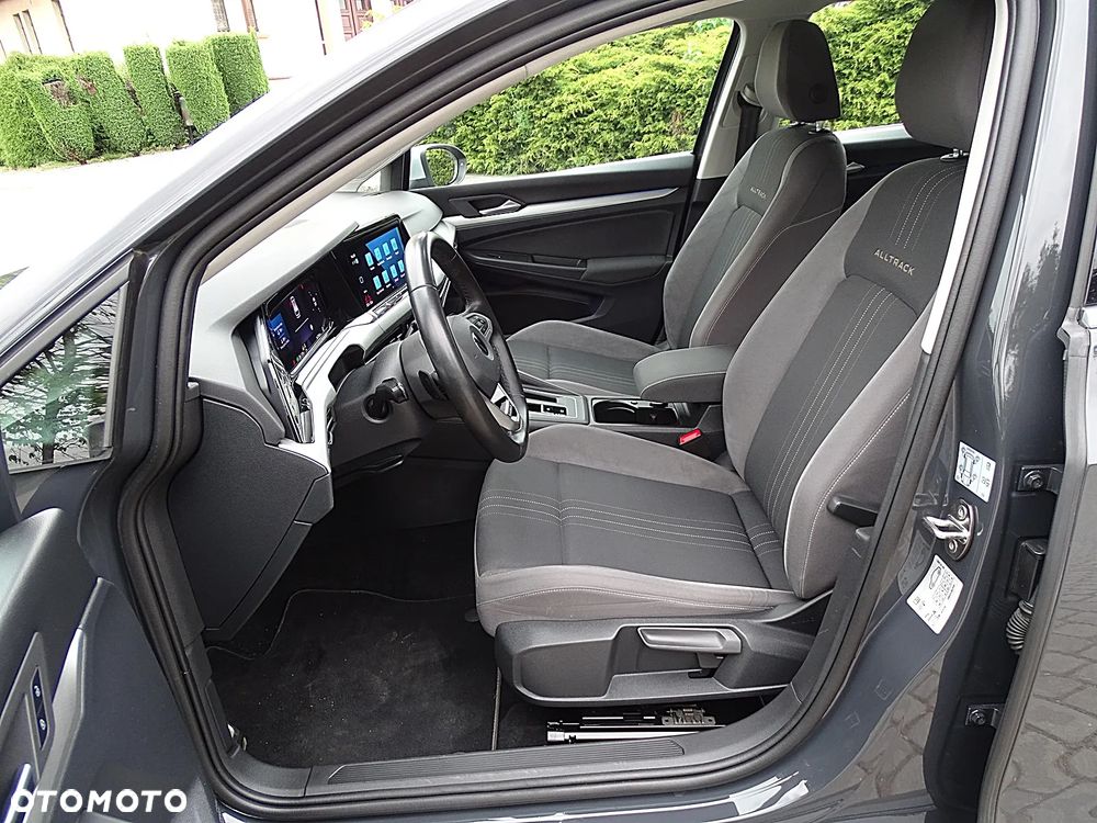 Volkswagen Golf Variant 2.0 TDI 4Motion SCR DSG Alltrack - 31