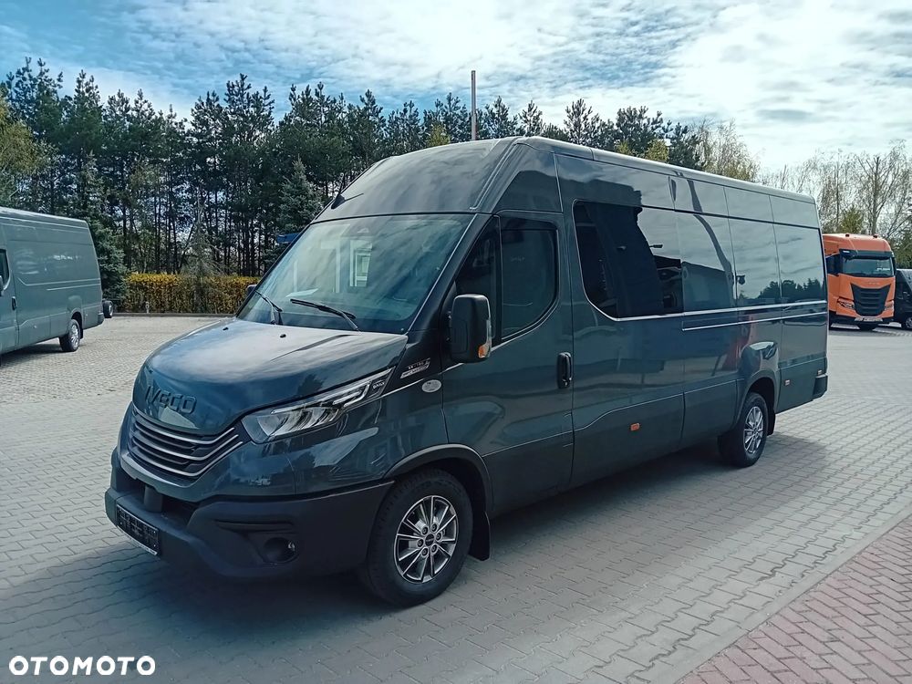 Iveco Daily L4H2 3.0 180KM Automat Hi-Matic Brygadowy 7 osób - 2