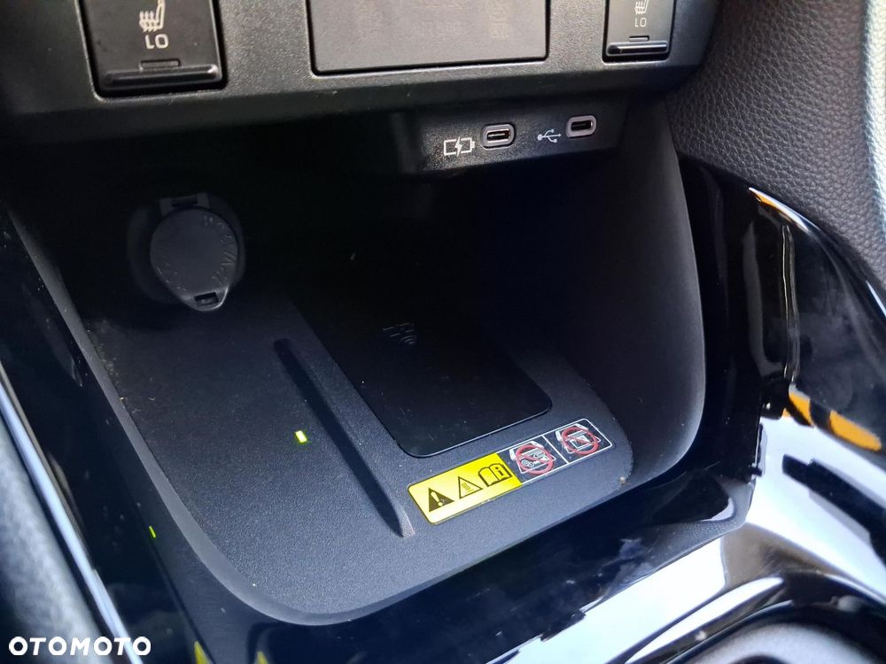 Toyota Yaris Hybrid 1.5 Style - 24