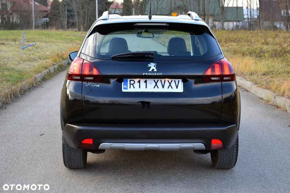 Peugeot 2008 - 8