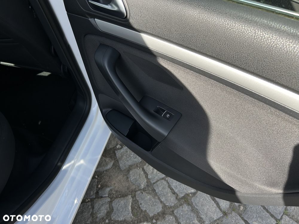 Volkswagen Golf 1.4 TSI BlueMotion Technology Highline - 26