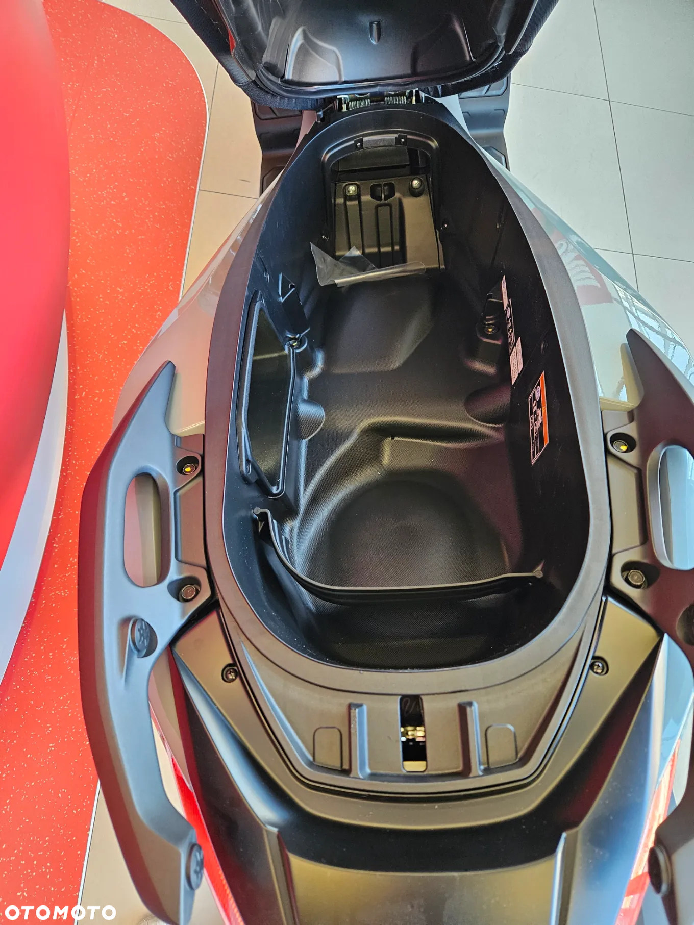 Honda NSS - 11