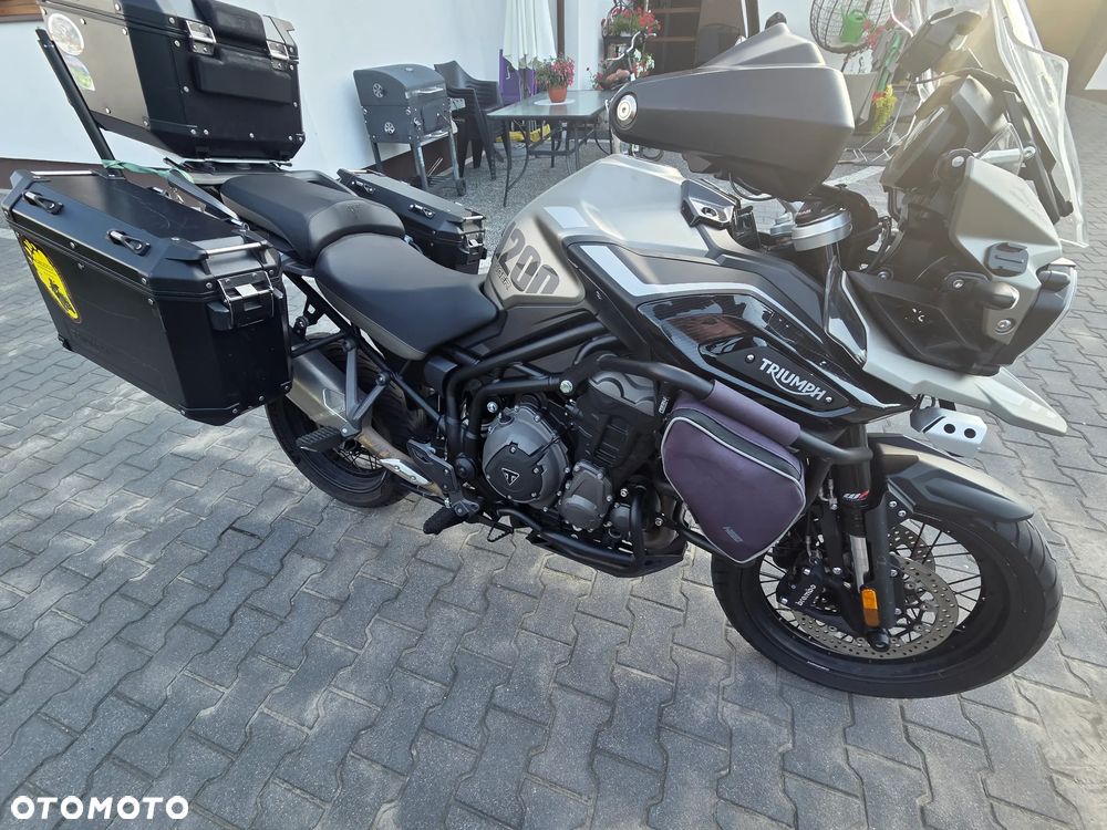 Triumph Tiger - 4