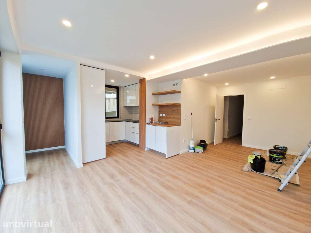 Apartamento T3 Renovado na Praia da Barra . - Grande imagem: 2/31